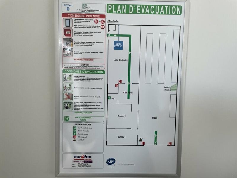 Local d'activité / Entrepôt - 180 m²