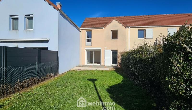 Maison - 90 m² - 5 pièces