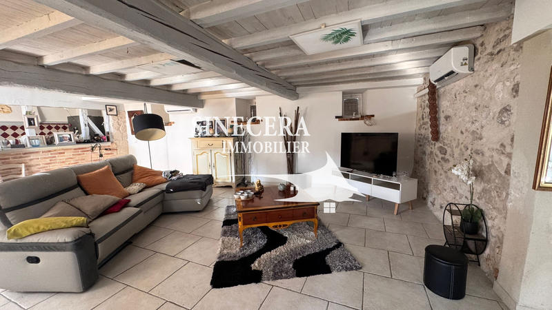 Propriété - 518 m² - 13 pièces