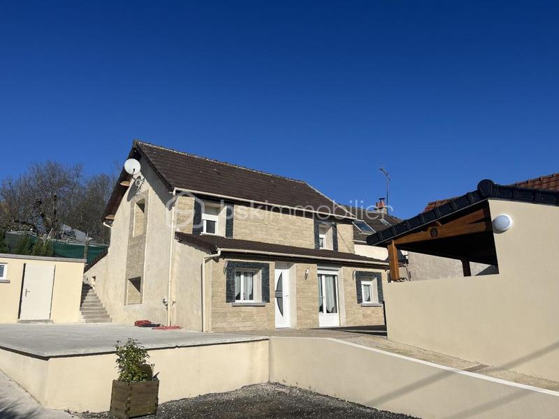 Propriété - 156 m² - 5 pièces