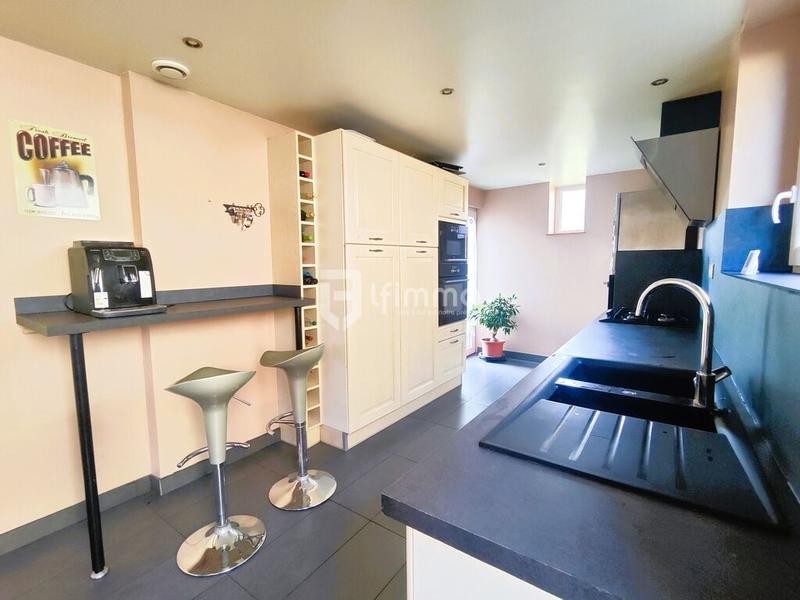 Maison - 160 m² - 7 pièces