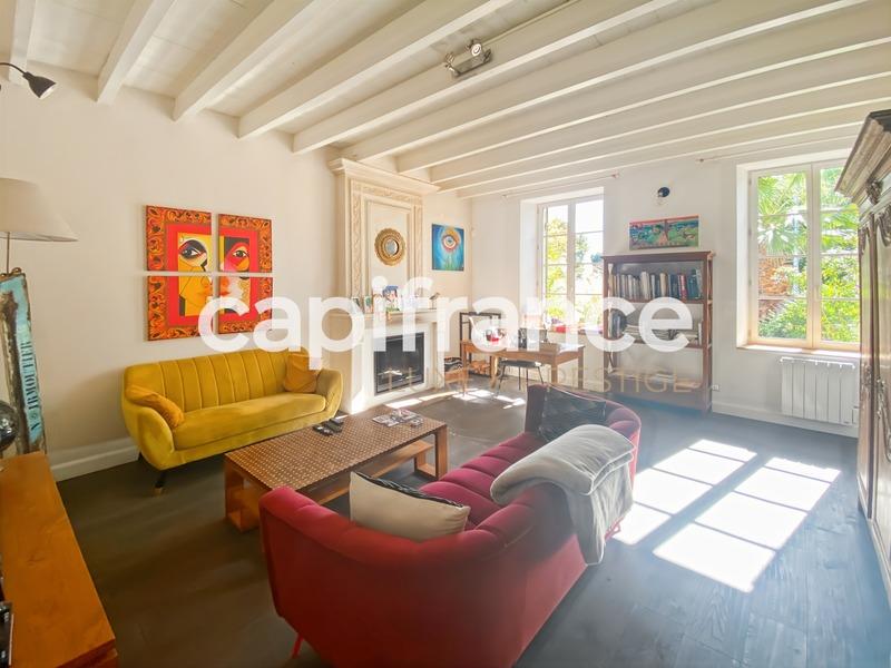 Propriété - 322 m² - 11 pièces