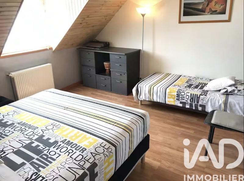 Maison - 260 m² - 8 pièces