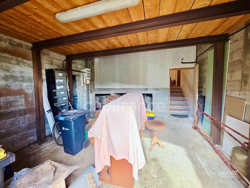 Maison - 353 m² - 10 pièces