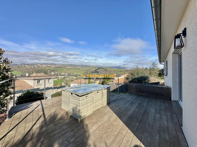 Maison - 145 m² - 5 pièces