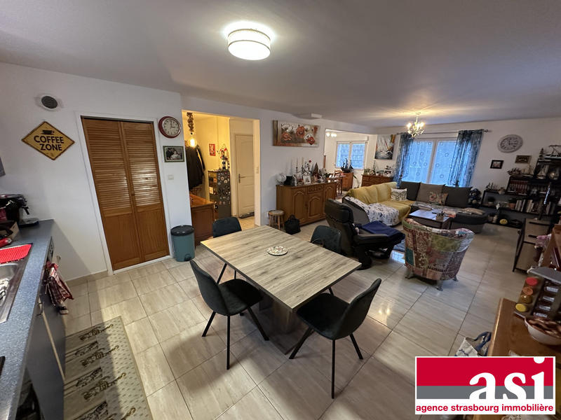 Maison contemporaine - 228 m² - 10 pièces