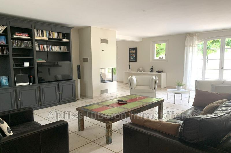 Maison - 260 m² - 7 pièces
