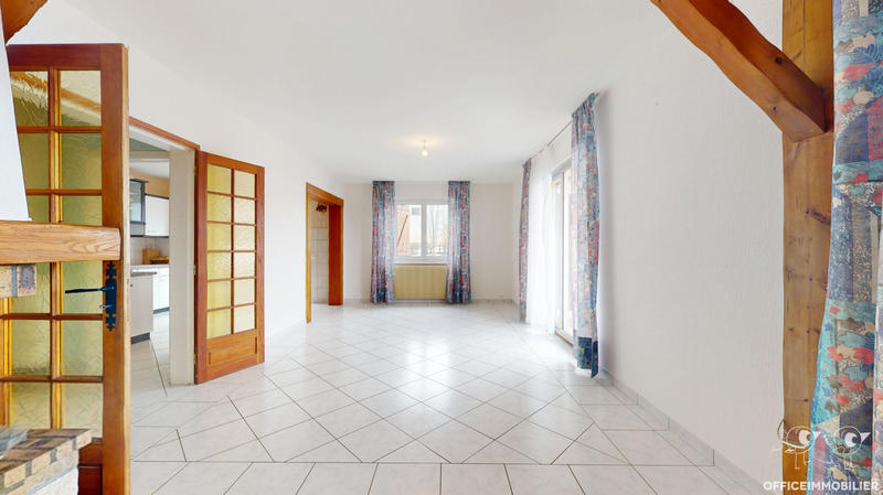 Appartement - 100 m² - 5 pièces