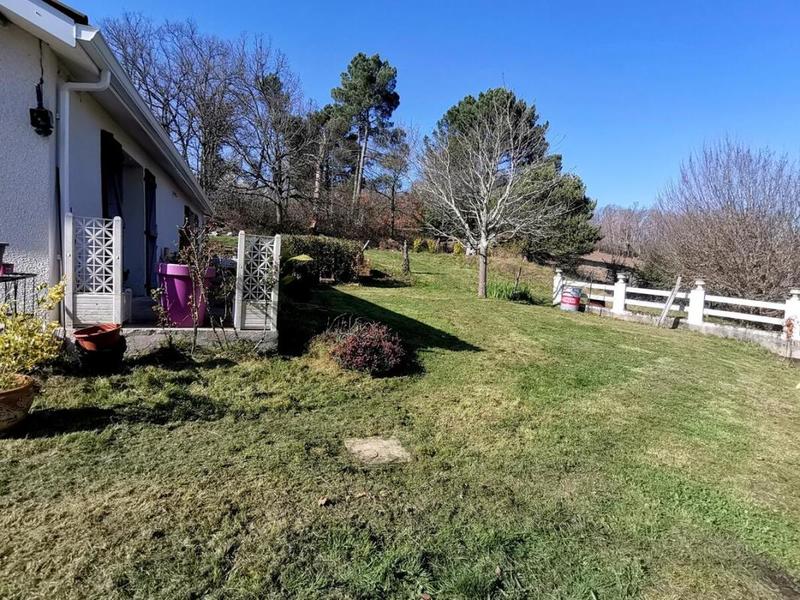 Maison - 200 m² - 7 pièces