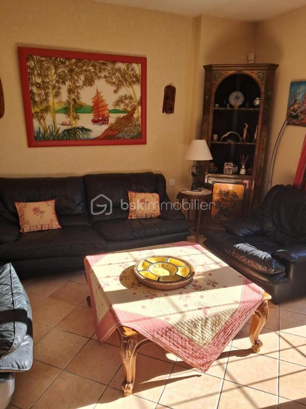 Maison traditionnelle - 180 m² - 6 pièces