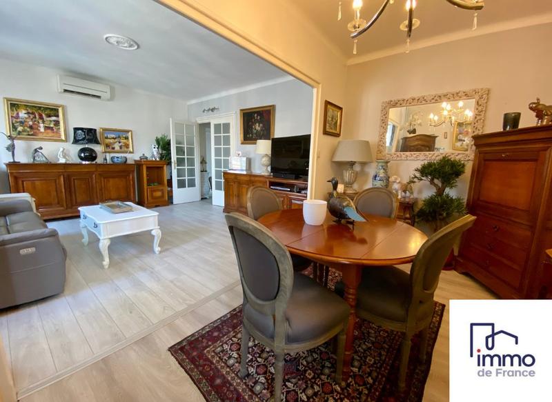 Appartement - 82 m² - 3 pièces