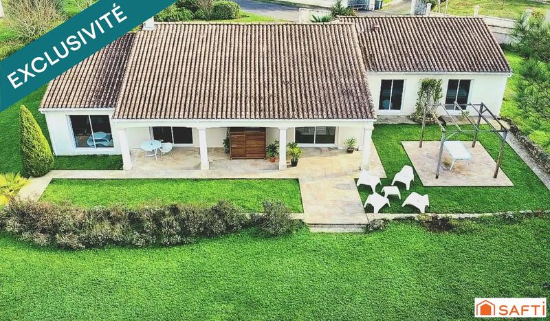 Maison - 209 m² - 9 pièces