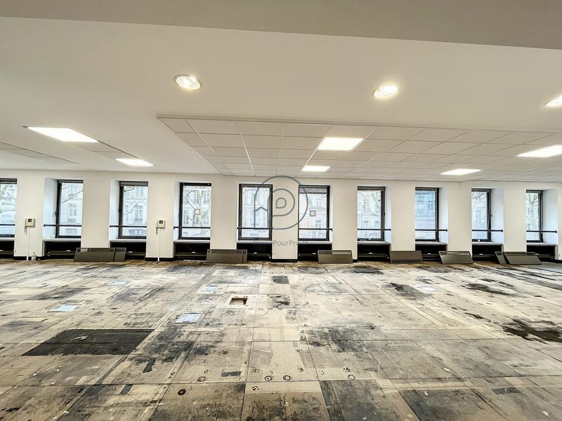 Bureau - 320 m²