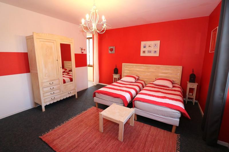 Propriété - 480 m² - 18 pièces