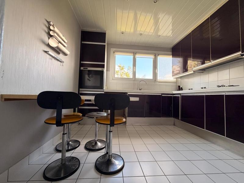 Appartement - 93 m² - 4 pièces