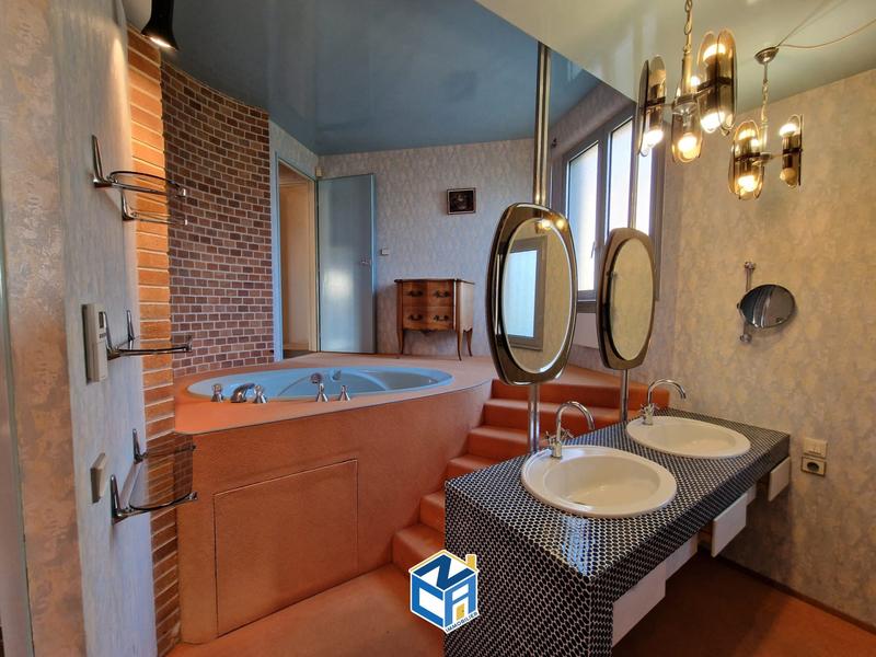 Villa - 194 m² - 5 pièces