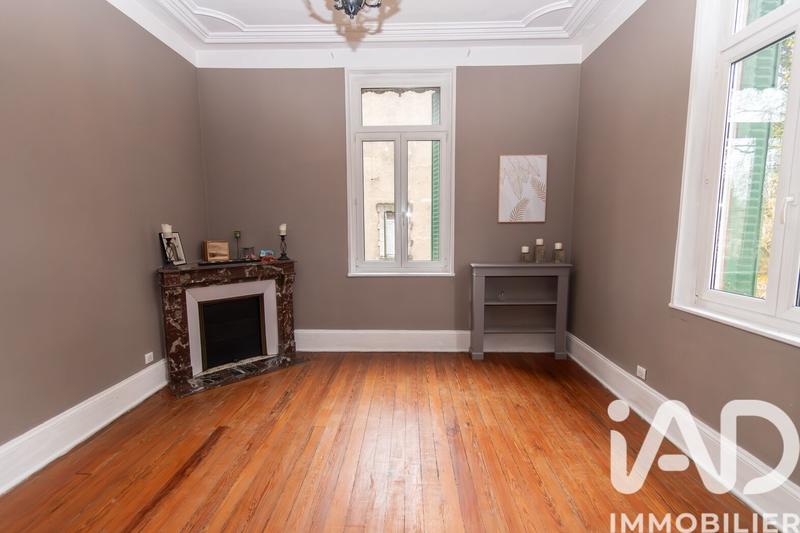 Maison - 247 m² - 9 pièces