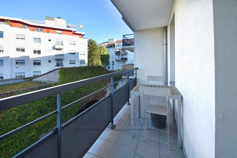 Appartement - 85 m² - 3 pièces