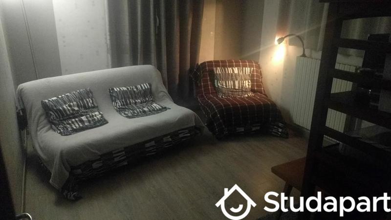 Chambre - 12 m² - 1 pièce