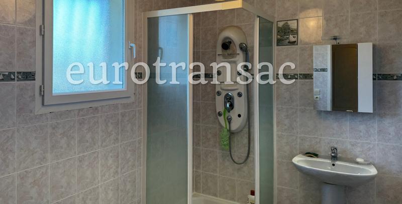 Villa - 161 m² - 4 pièces