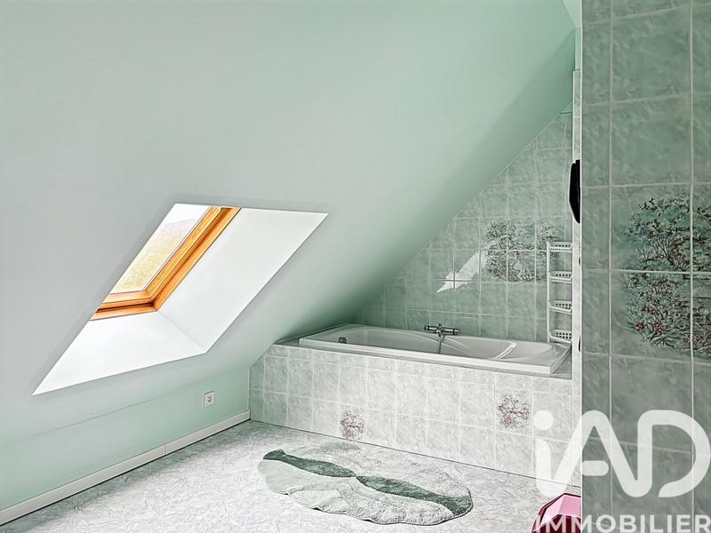 Maison - 178 m² - 8 pièces