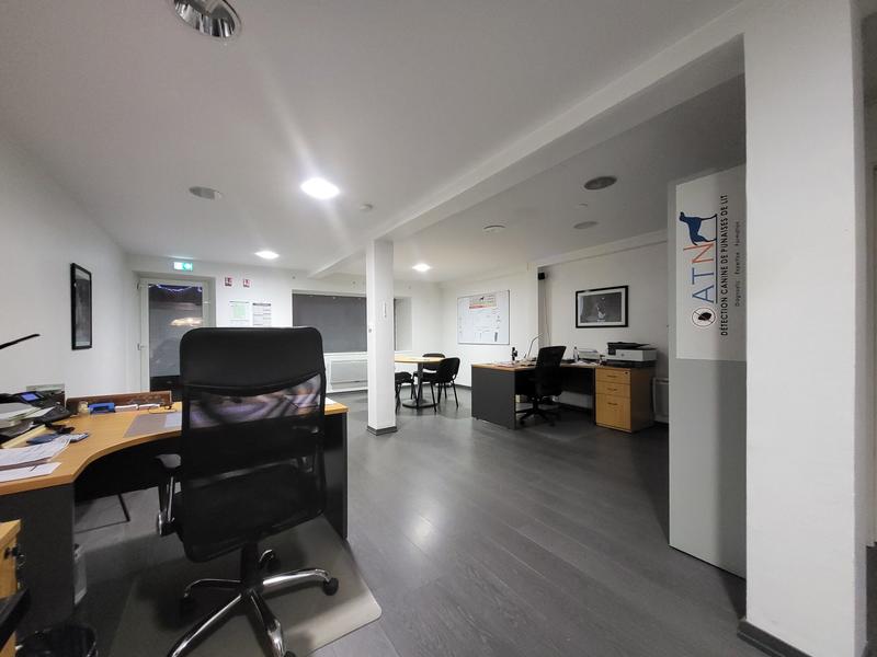 Local commercial - 71 m² - 3 pièces