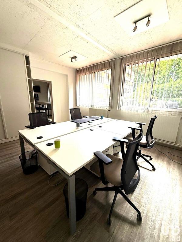 Bureau - 80 m² - 4 pièces