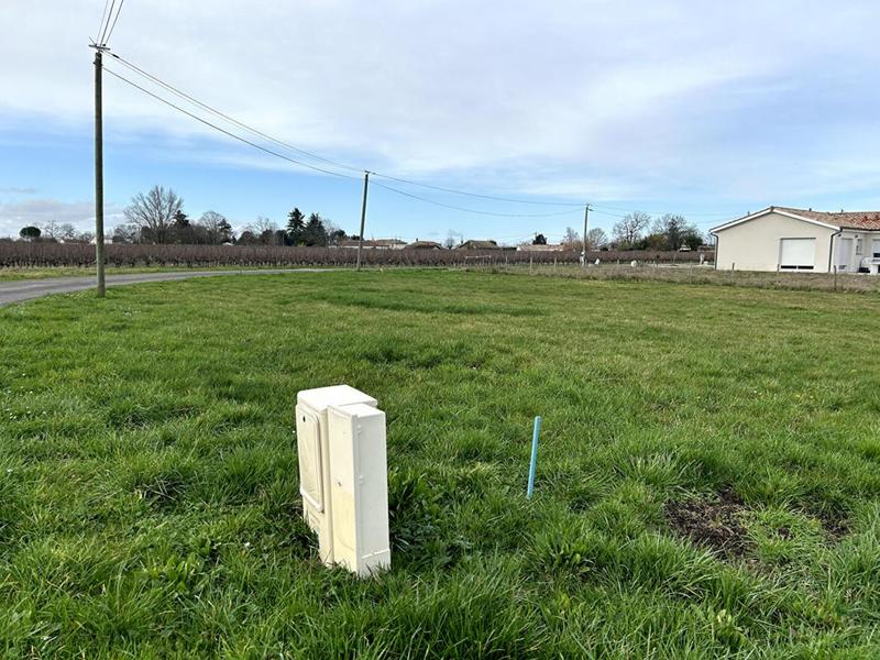 Terrain constructible - 730 m²