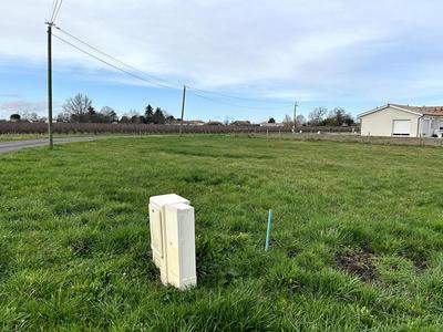Terrain constructible - 730 m²