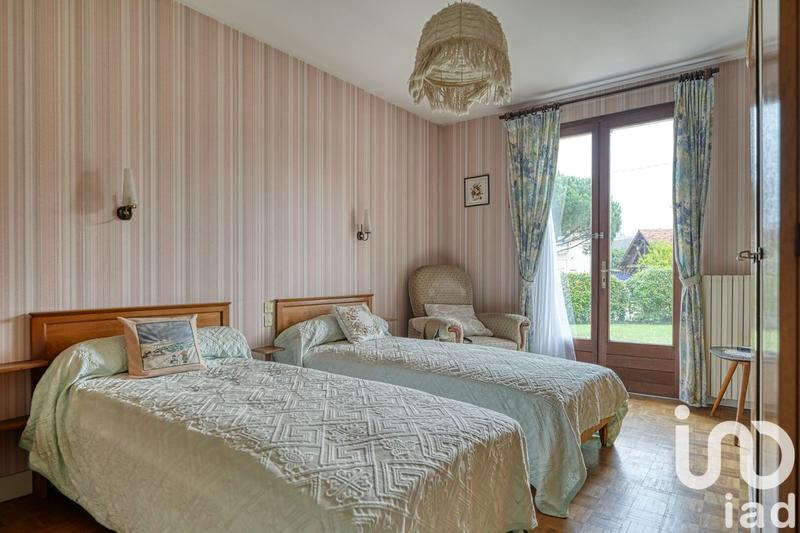 Maison - 200 m² - 5 pièces