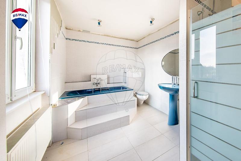 Maison - 170 m² - 6 pièces