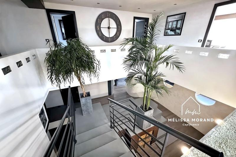 Loft - 285 m² - 5 pièces