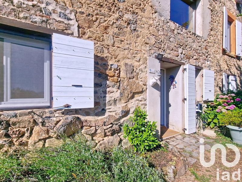 Maison - 327 m² - 9 pièces