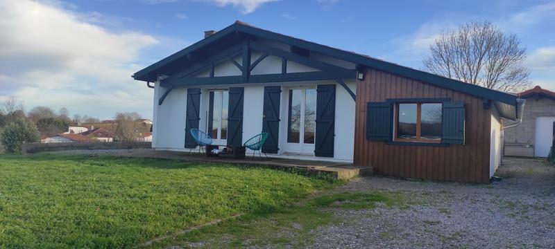 Maison - 93 m² - 5 pièces