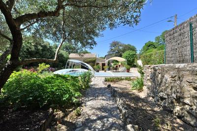 Maison en pierre - 203 m² - 8 pièces