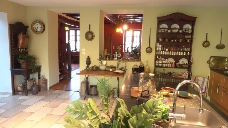 Maison - 202 m² - 9 pièces