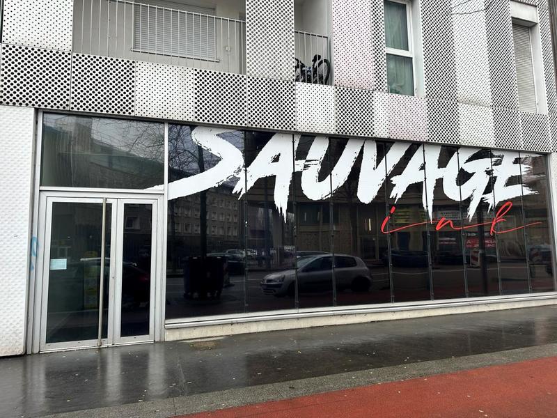 Local commercial - 130 m² - 4 pièces