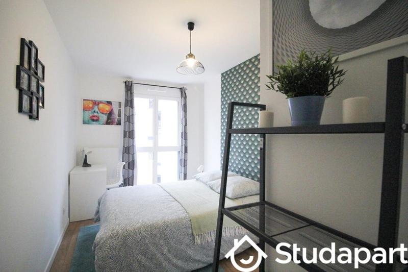 Chambre - 13 m² - 1 pièce