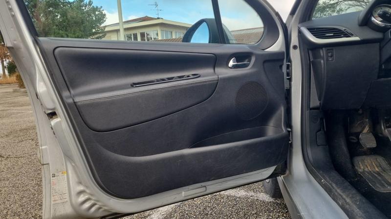 Peugeot 207 Sw 1.6 HDi 110 Outdoor - 5 places