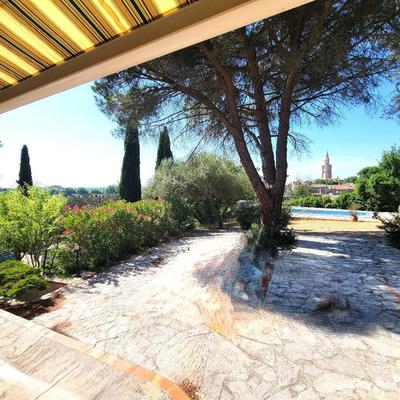 Maison - 180 m² - 6 pièces