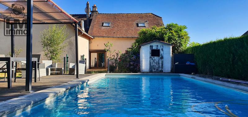 Maison - 212 m² - 7 pièces