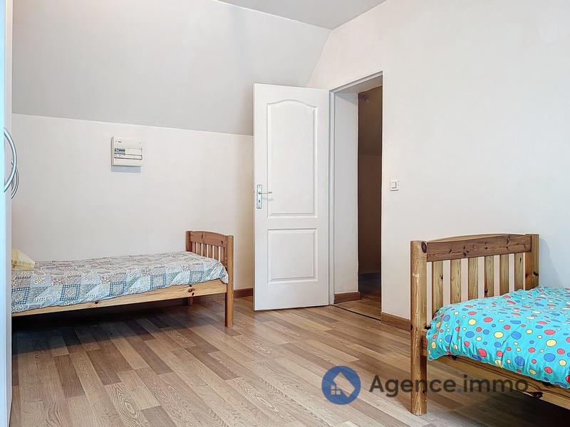 Maison traditionnelle - 135 m² - 7 pièces