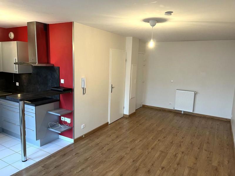 Studio - 30 m² - 1 pièce