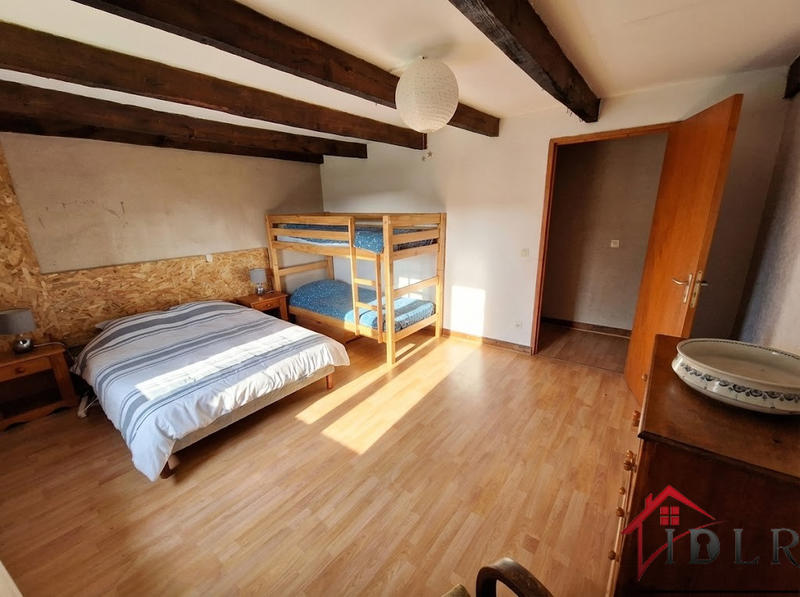 Propriété - 172 m² - 6 pièces