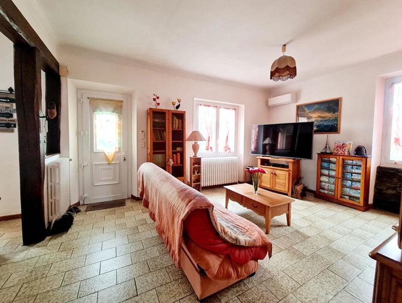 Maison - 171 m² - 6 pièces