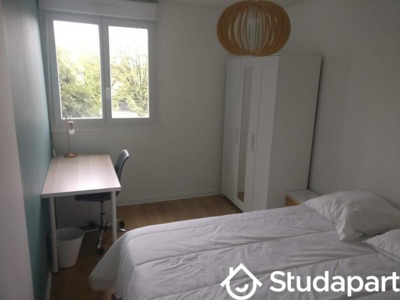 Chambre - 10 m² - 1 pièce