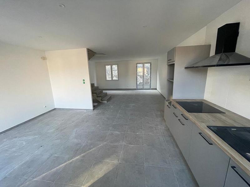 Maison - 111 m² - 5 pièces