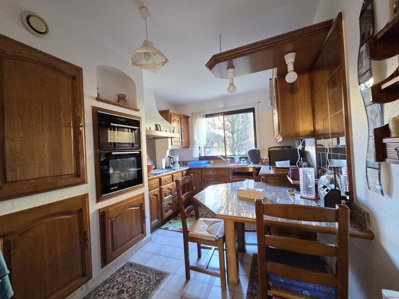 Appartement ancien - 104 m² - 4 pièces