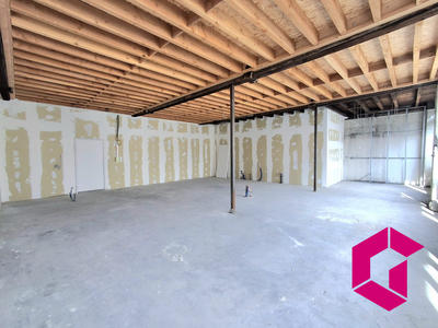 Appartement - 108 m² - 1 pièce