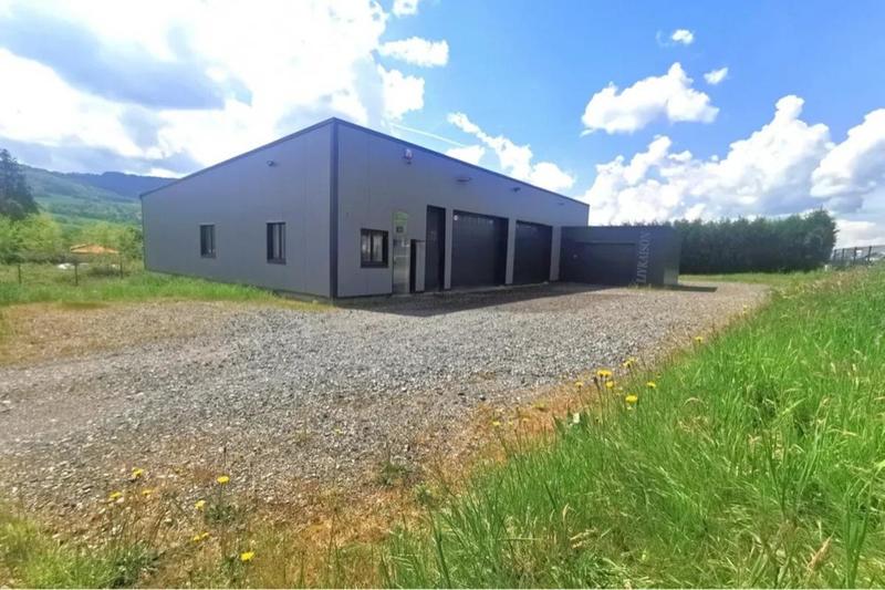 Local artisanal - 300 m² - 5 pièces